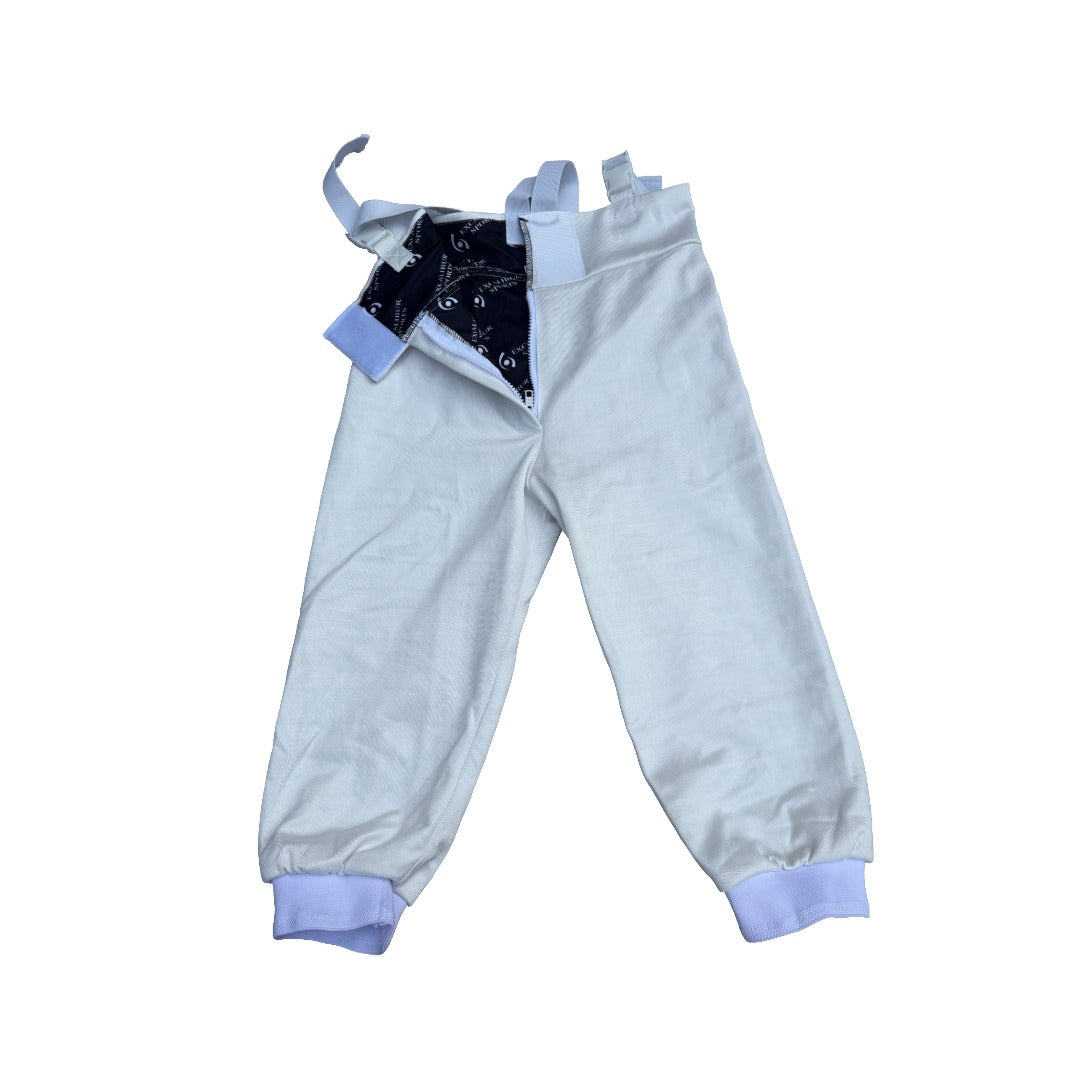 Front zip, 800N FIE fencing breeches with full liner and adjustable suspenders shown against a white background.